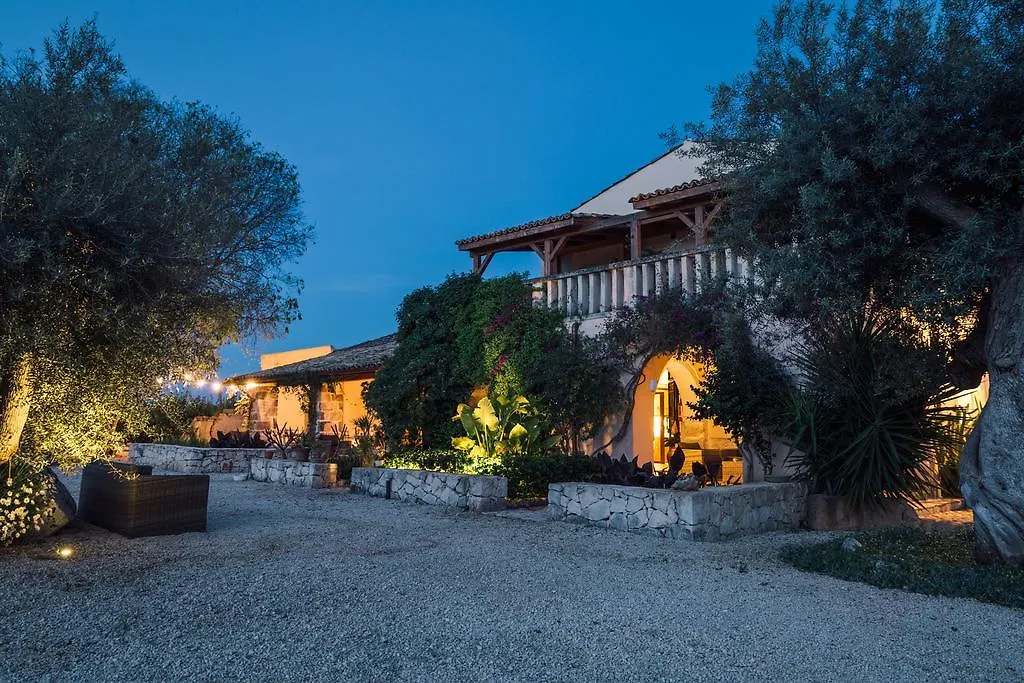 Casa Di Melo - Organic Farm Hotel Cassibile Farm stay